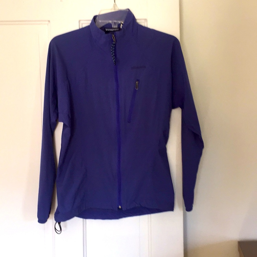 Patagonia lightweight jacket